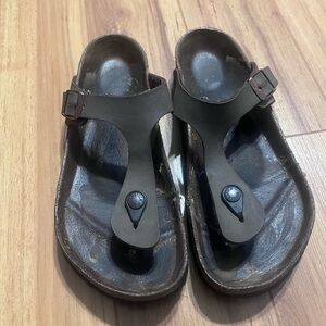 Women's Birkenstock GIZEH brown/ bronze size 39 USA size 8-8.5